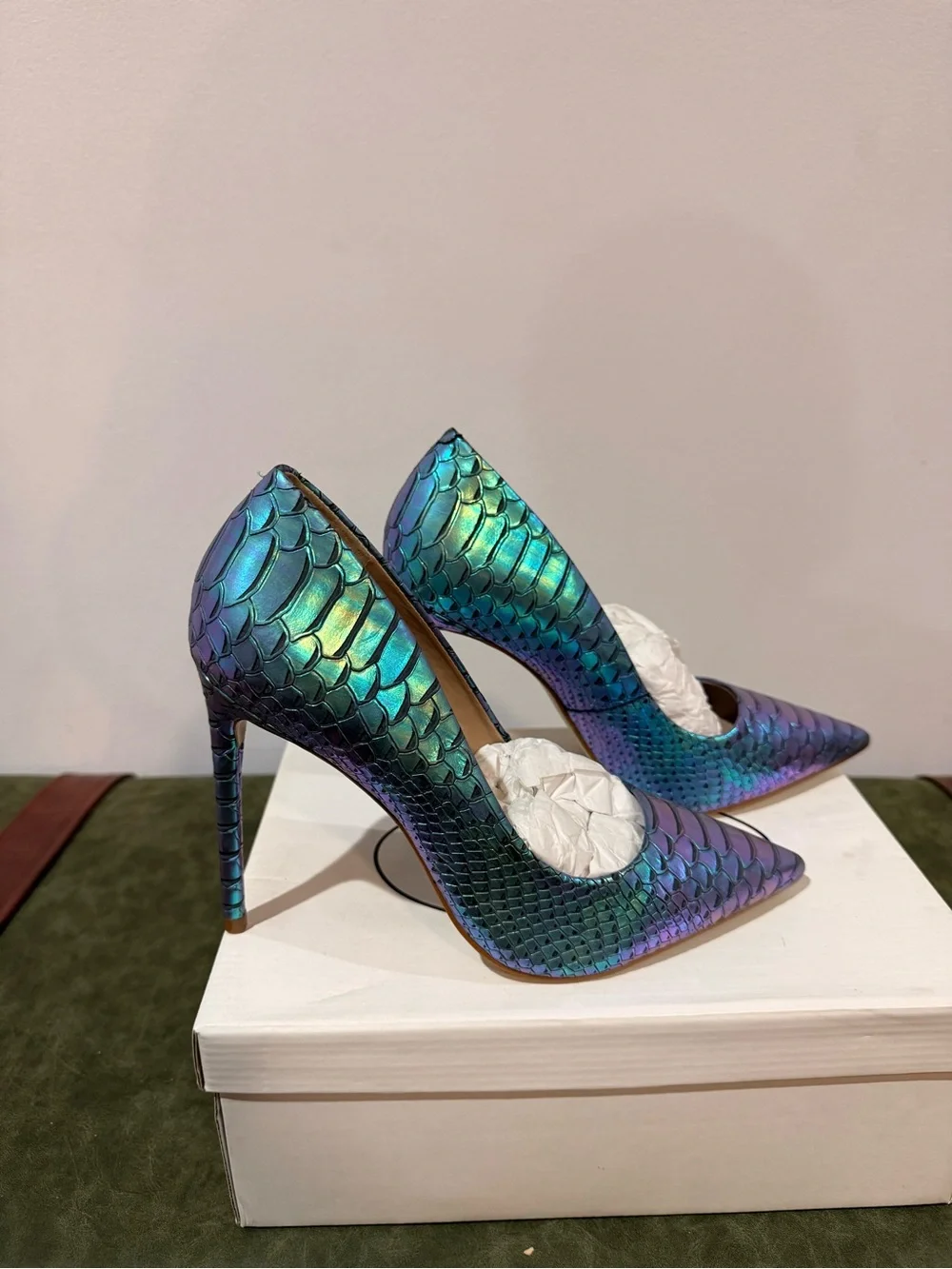 Steve Madden Iridescent Teal & Purple Mermaid-Scale Stiletto Pumps - Picture 2 of 5